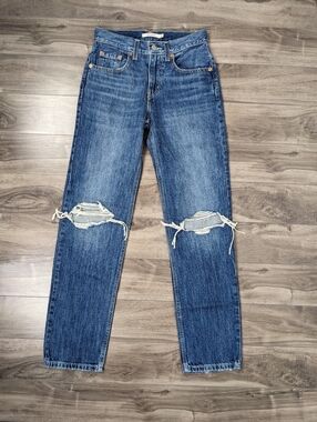 Levi's Women's Jeans Low Pro Straight Size 24 Ripped Knees